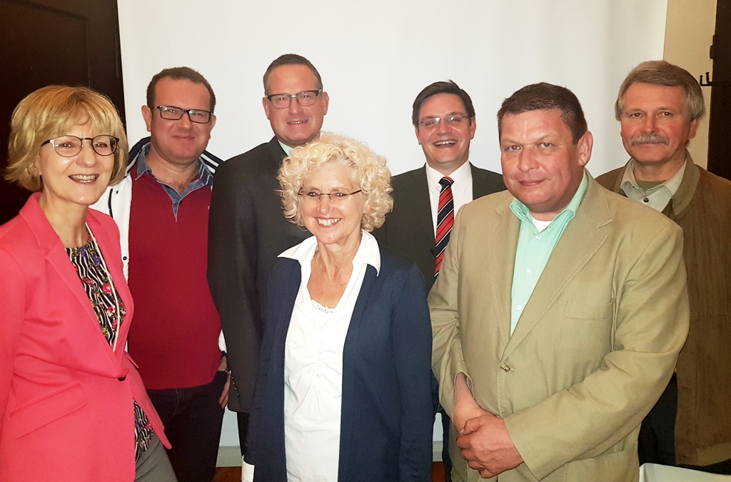 v.l.n.r.: Karin Wendt, Neumitglied Dr. Erkan Tugral, Torsten Scharf, Cornelia Bosse, Vorsitzender Norbert Dinter und stv. Bürgermeister Friedrich-Wilhelm Diedrich v.l.n.r.: Karin Wendt, Neumitglied Dr. Erkan Tugral, Torsten Scharf, Cornelia Bosse, Vorsitzender Norbert Dinter und stv. Bürgermeister Friedrich-Wilhelm Diedrich
