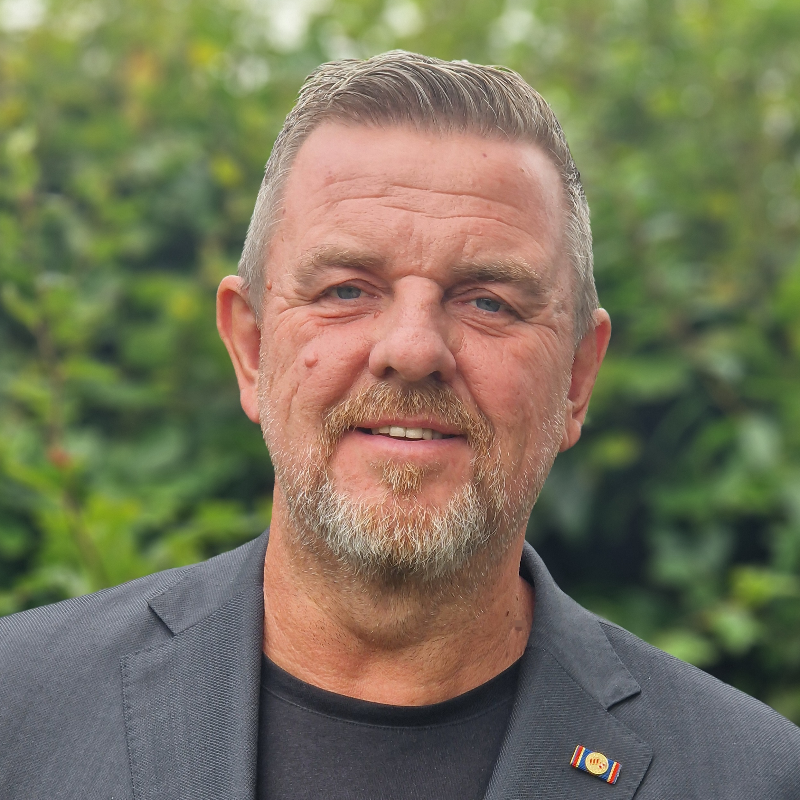  Andreas Busch